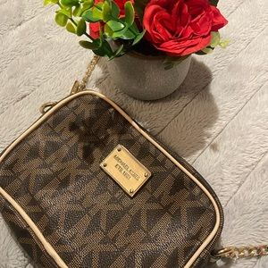 Michael Kors Crossbody Purse